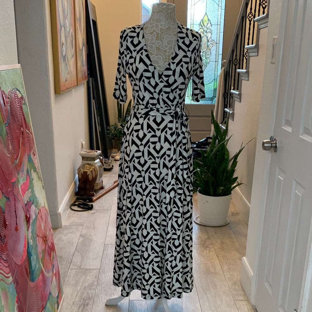 Karen Millen | Half Sleeve Geometric Printed Jersey Wrap Midi Dress Sz 8 | NWT - Picture 6 of 12